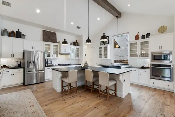 70 Santa Maria St, Georgetown, TX 78628