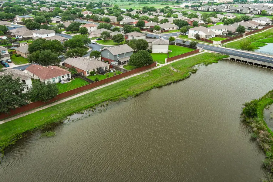 104 Trapper Trl, Bastrop, TX 78602 - #3