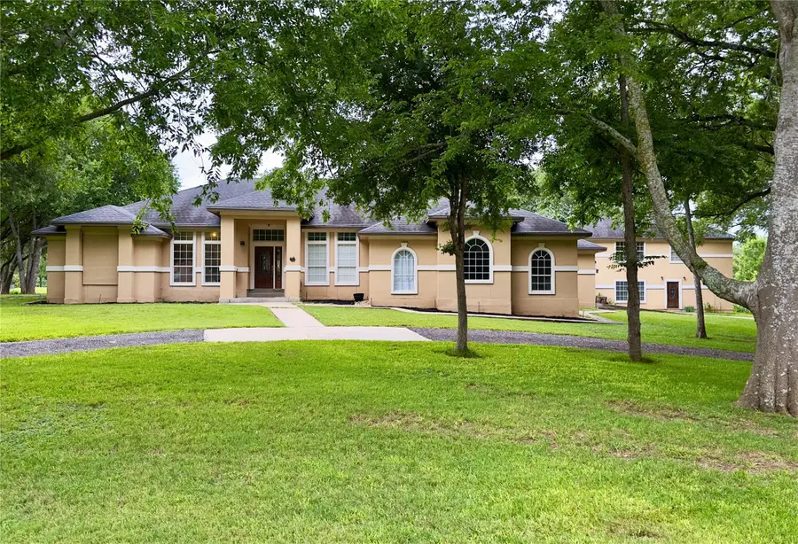 159 Moku Manu Dr, Bastrop, TX 78602 - Image #2
