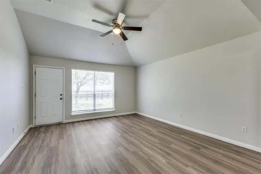 1514 Paint Brush Dr, Lockhart, TX 78644 - Image #3