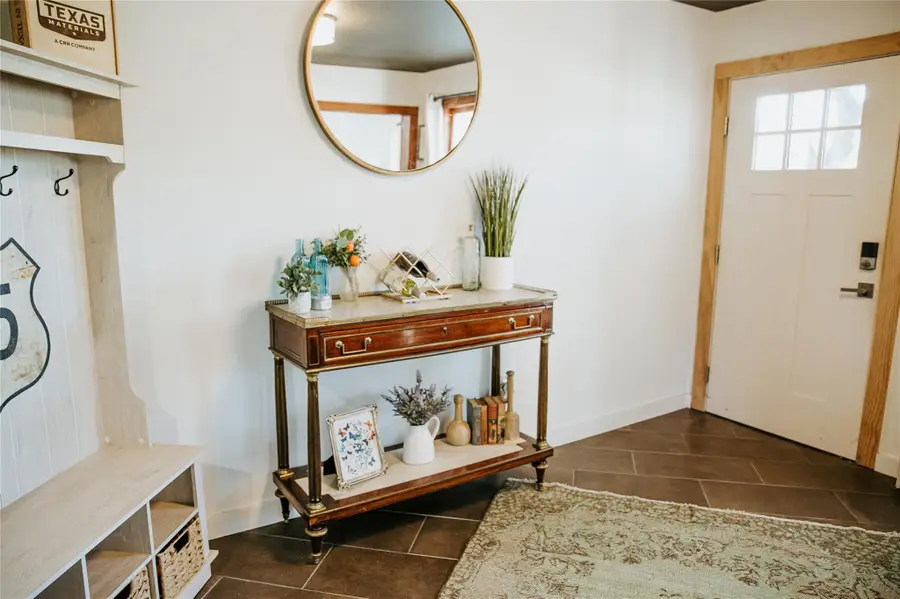 604 W Pecan St, Johnson City, TX 78636 - Image #2