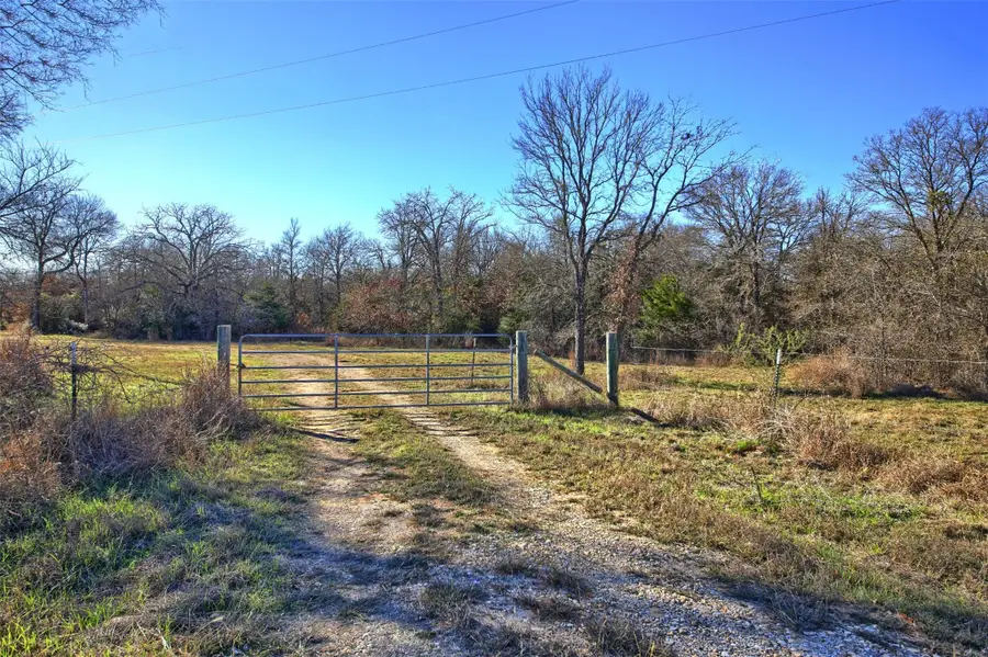 2523 County Road 456, Thorndale, TX 76577 - Image #3