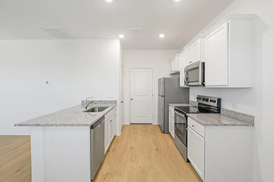 137 Desert Hare Dr, Jarrell, TX 76537 - #3