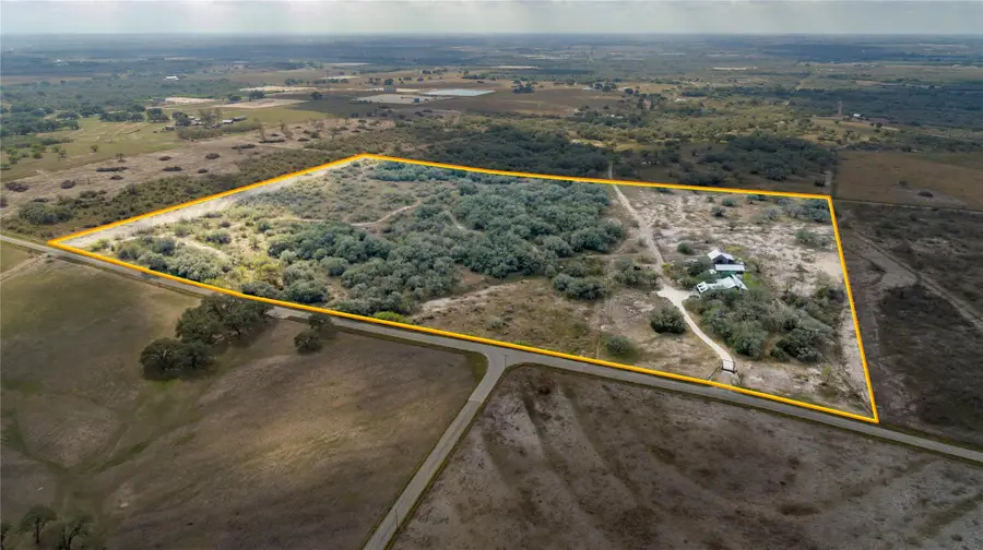 698 Hilbrich Rd, Westhoff, TX 77994 - Image #3