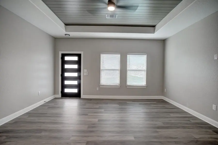 121 S Kanaio Dr, Bastrop, TX 78602 - #3