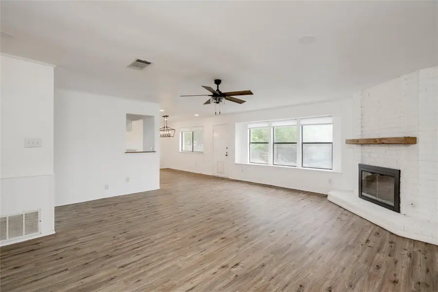 6705 Lancret Hill Dr, Austin, TX 78745 - Image #2