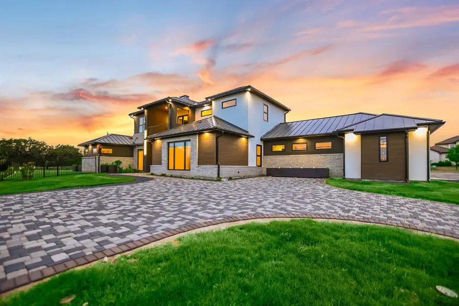 1806 Lauren Dr, Spicewood, TX 78669 - Image #3