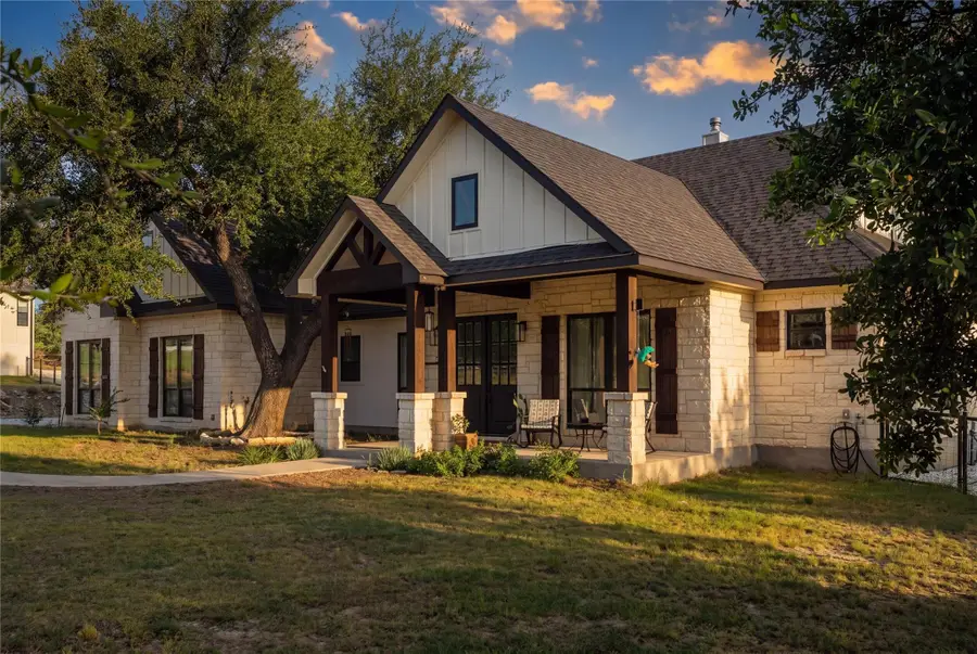 115 N Calvin Barrett, Blanco, TX 78606 - #3
