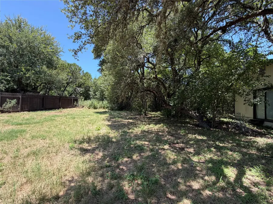 18308 Center St, Jonestown, TX 78645 - #2