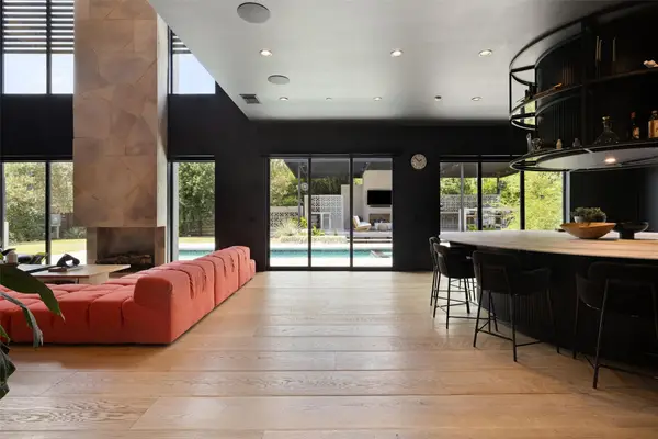 204 Westbrook Dr, Austin, TX 78746