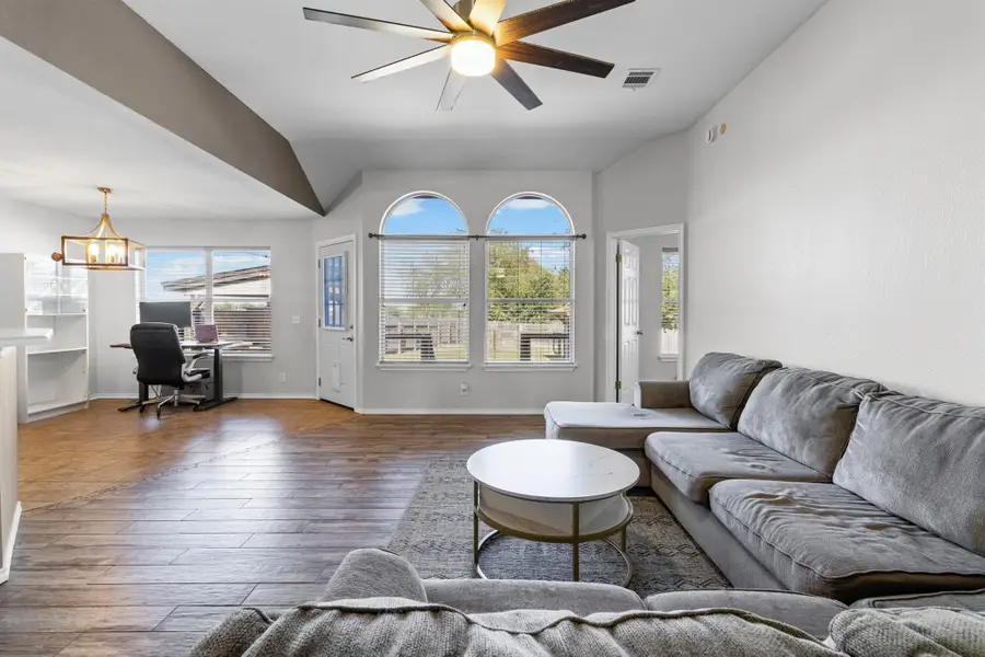 1318 Settlers Valley Dr, Pflugerville, TX 78660 - #3