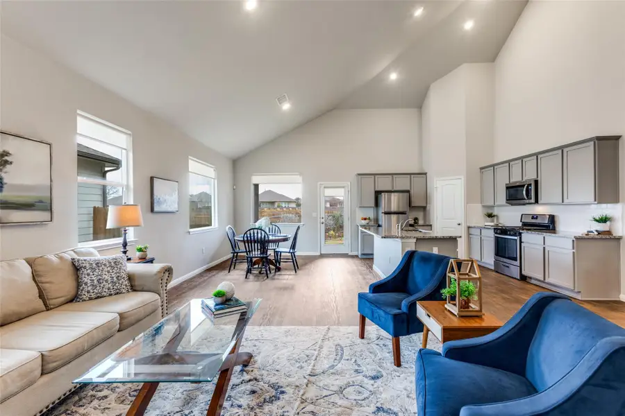 111 Rainmaker Cv, Bastrop, TX 78602 - Image #2