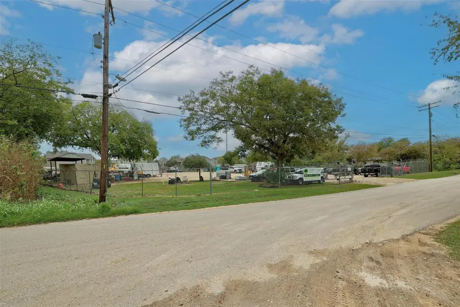2405 Gardenia Dr, Austin, TX 78727 - #3