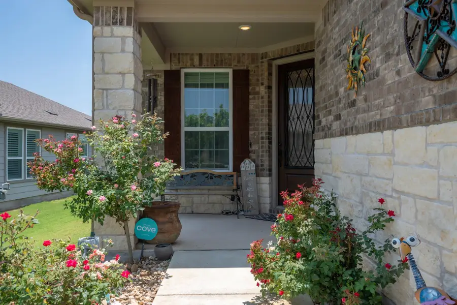 202 Yorktown St, Georgetown, TX 78633 - #3