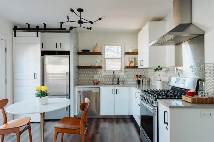 206 W Milton St #B, Austin, TX 78704 - #3