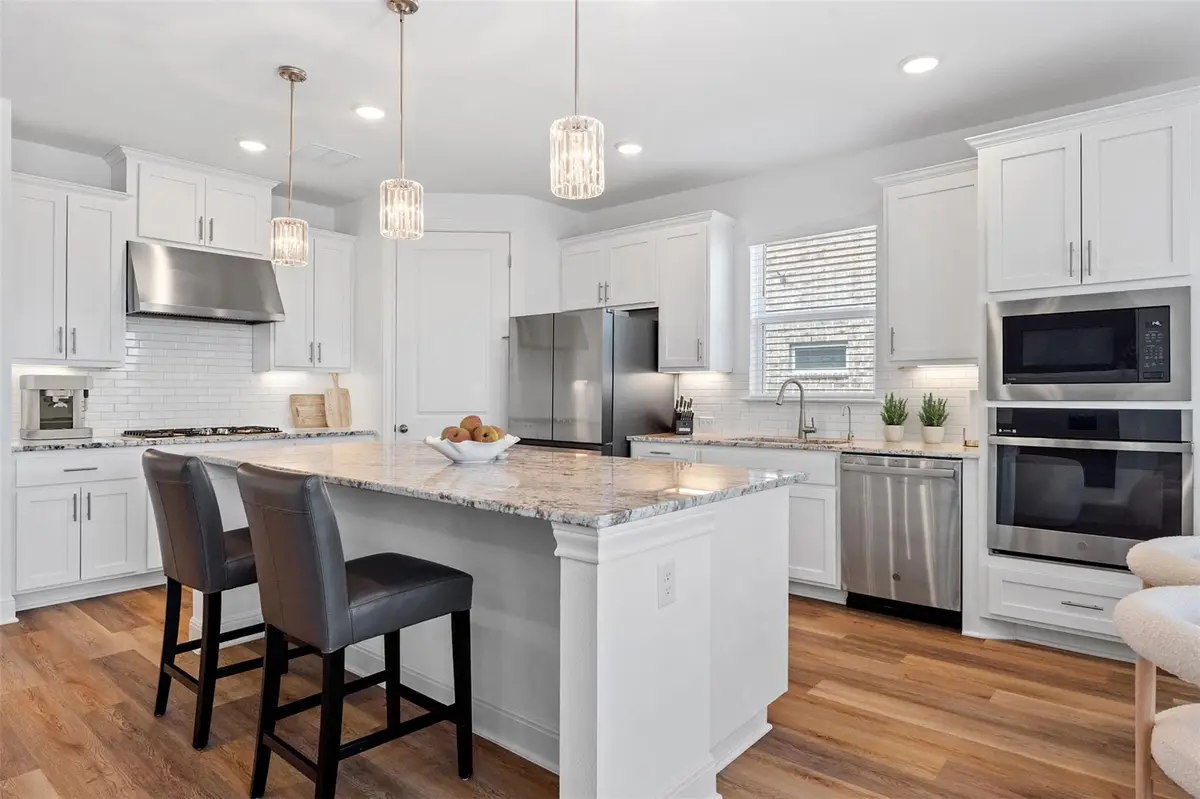 5713 Alamosa Clearing Dr, Lakeway, TX 78738 - Image #1