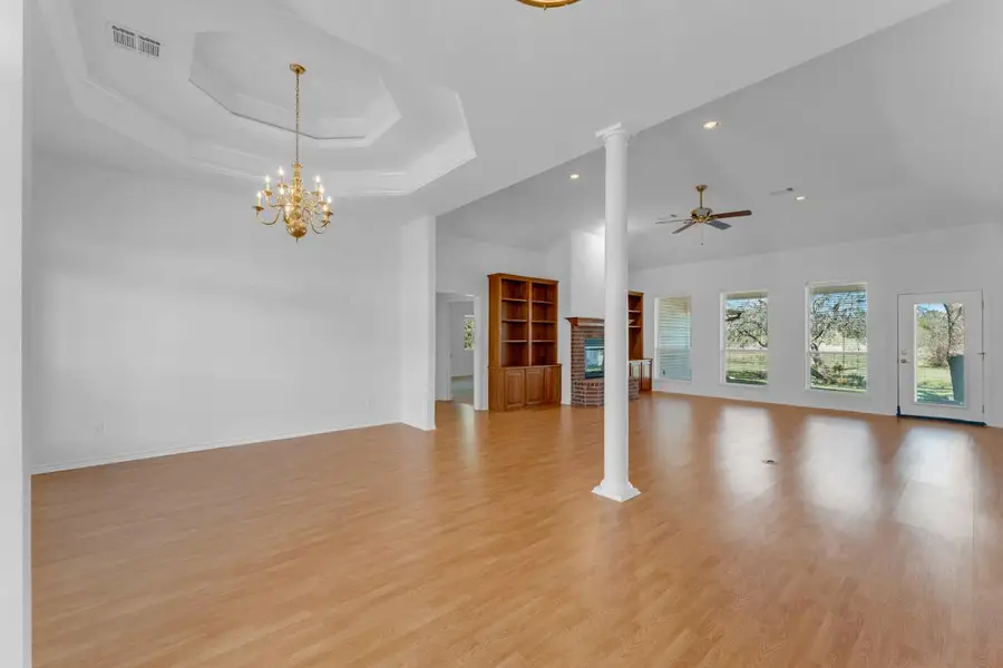 107 N Oak Vista Dr, Burnet, TX 78611 - #3