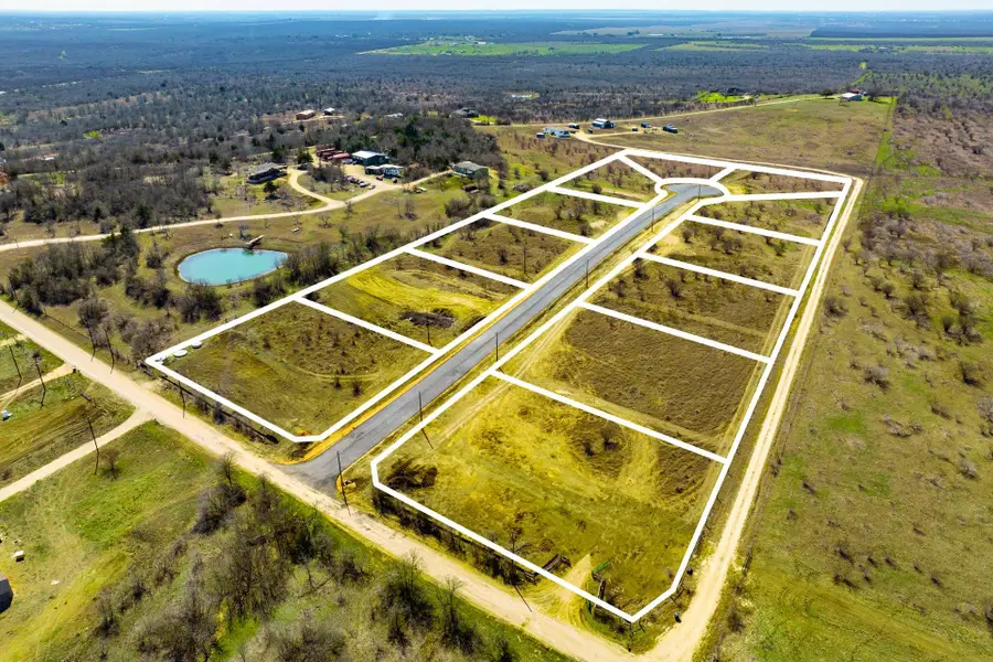 211 Sage Hills Dr, Lockhart, TX 78644 - #3