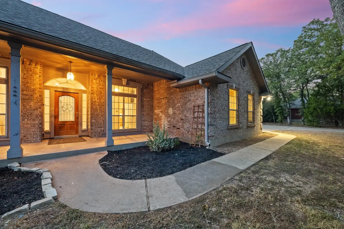 182 Elm Wood Dr, Elgin, TX 78621 - #1