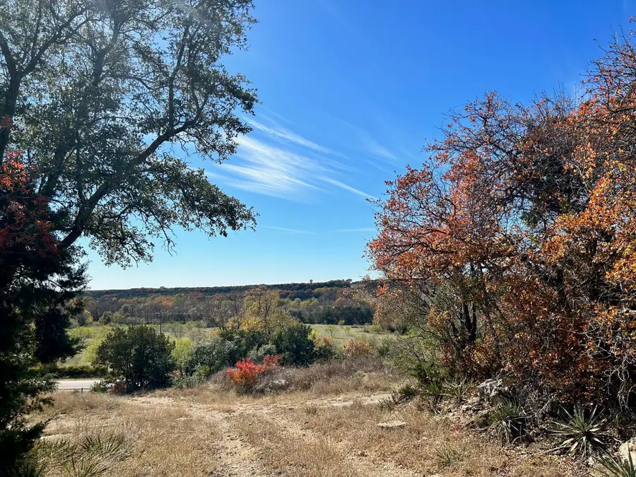 105 Liberty Oaks Blvd, Belton, TX 76513 - Image #2