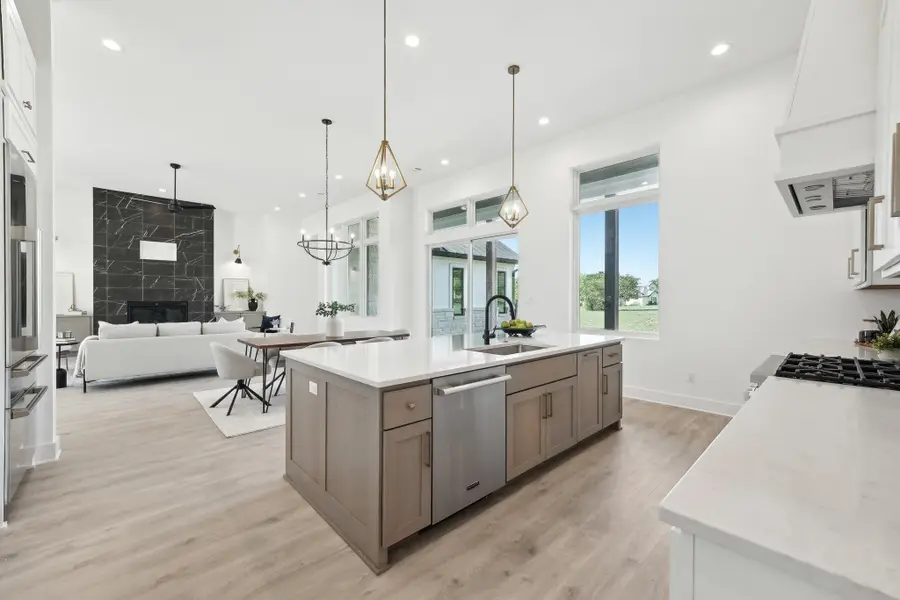 116 Mitchell Creek Dr, Horseshoe Bay, TX 78657 - Image #3