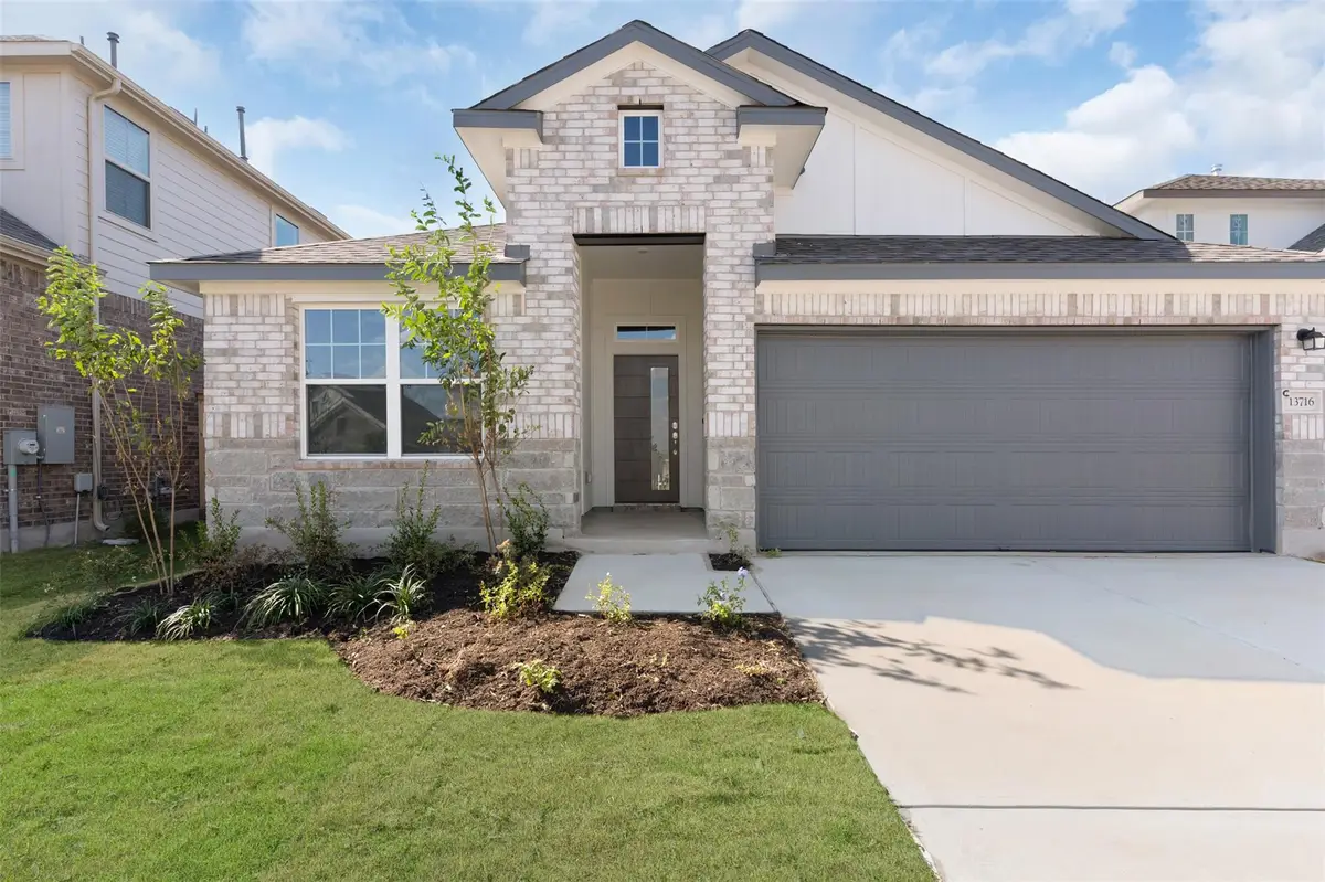 25524 Flora Bella Ln, Elgin, TX 78621 - #1