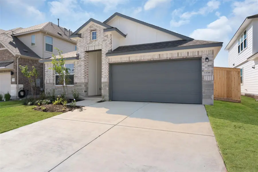 25524 Flora Bella Ln, Elgin, TX 78621 - #3