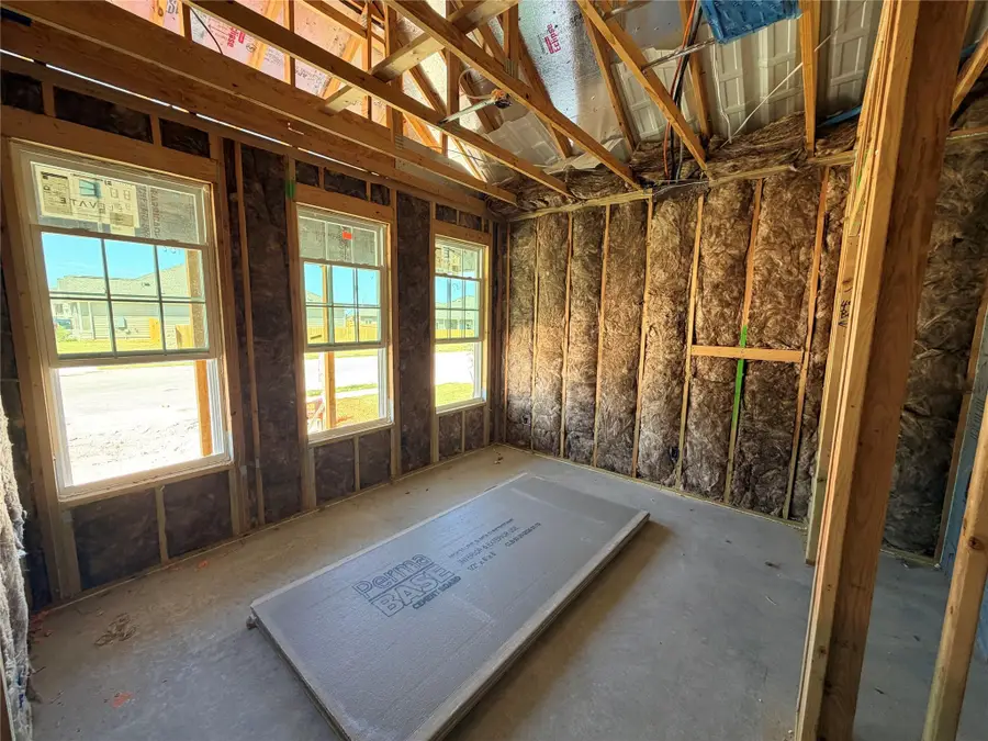 300 Boatright Blvd, Jarrell, TX 76537 - #2