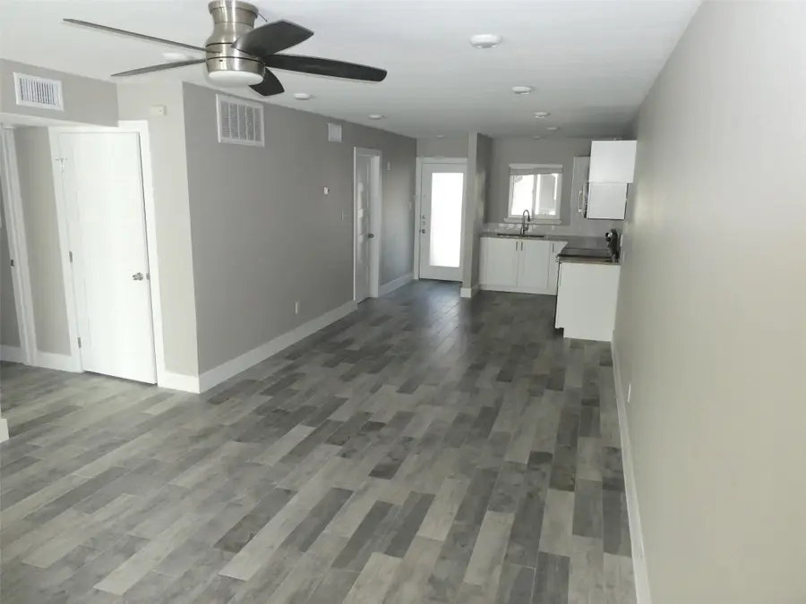 909 Reinli St #133, Austin, TX 78751 - #3