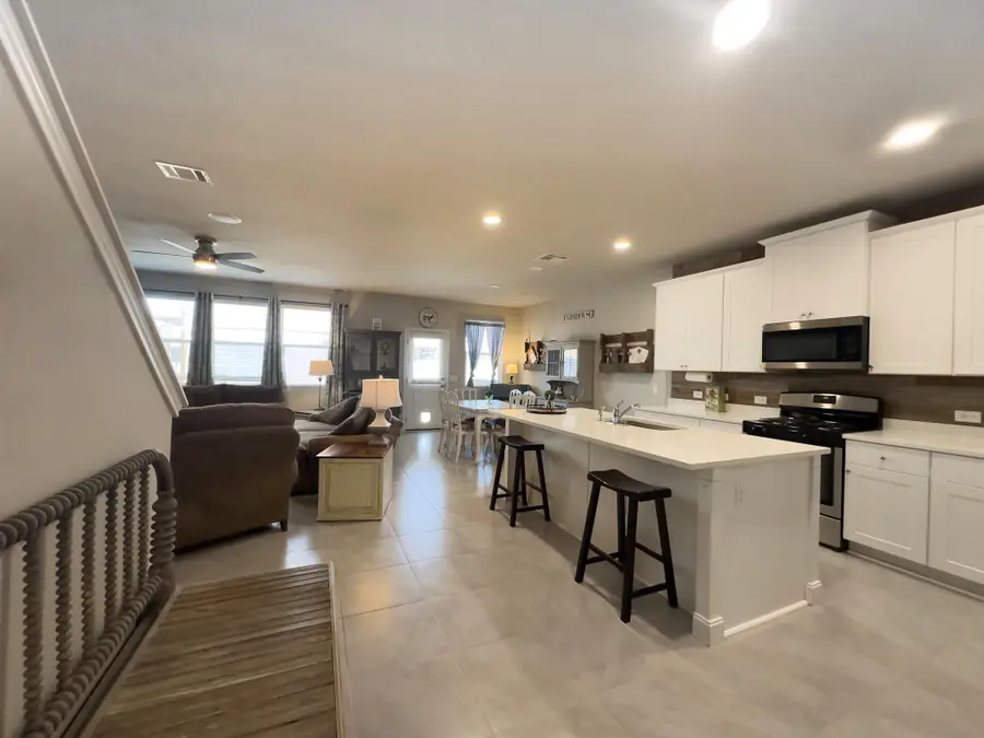 11005 Players Path, Austin, TX 78747 - Image #2