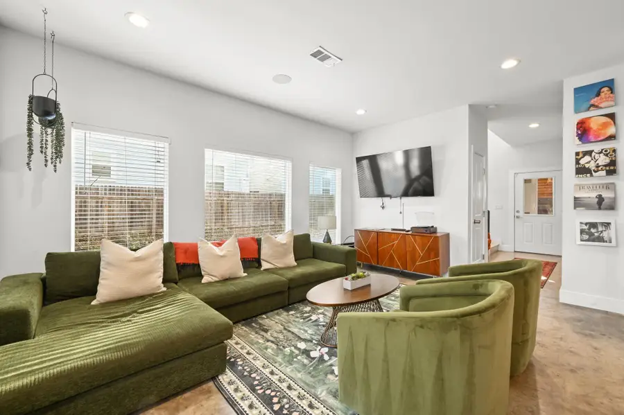 3009 Kuhlman Ave #1, Austin, TX 78702 - #2