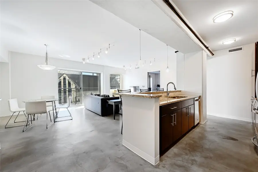 800 Brazos St #705, Austin, TX 78701 - #2