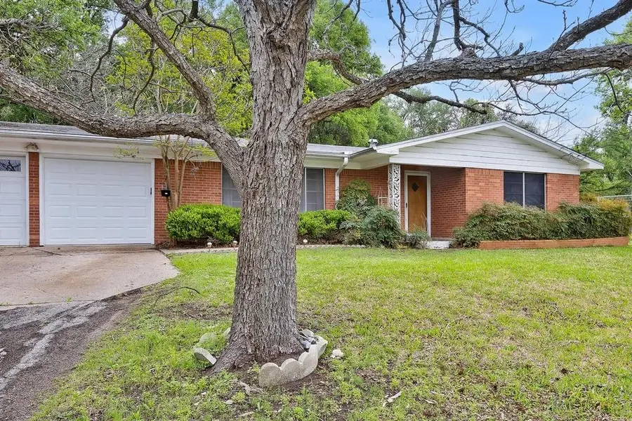 2707 Princeton Dr, Austin, TX 78741 - Image #3