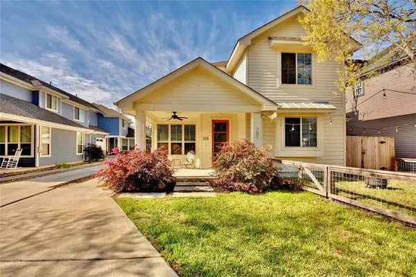 701 E 49th St #B, Austin, TX 78751