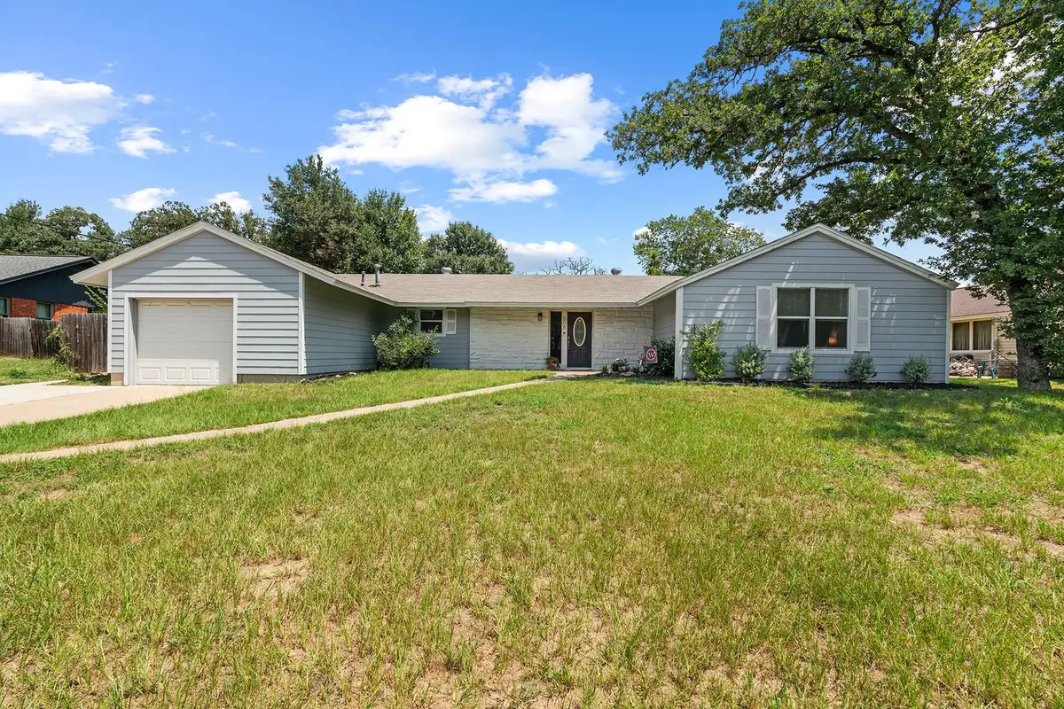 508 San Jacinto Dr, Rockdale, TX 76567 - Image #1