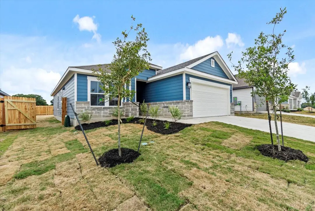 217 Bucking Ln, Liberty Hill, TX 78642 - #1