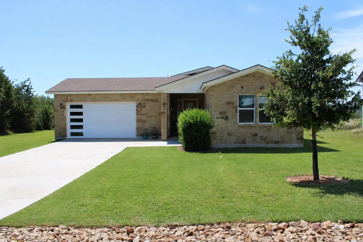 2108 Patriot Dr, Lago Vista, TX 78645 - #1