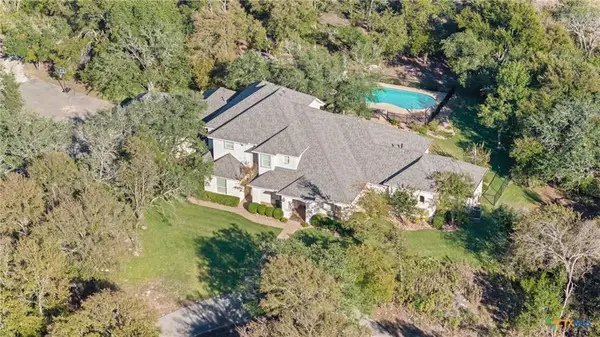 9011 Brewer Ln, Salado, TX 76571