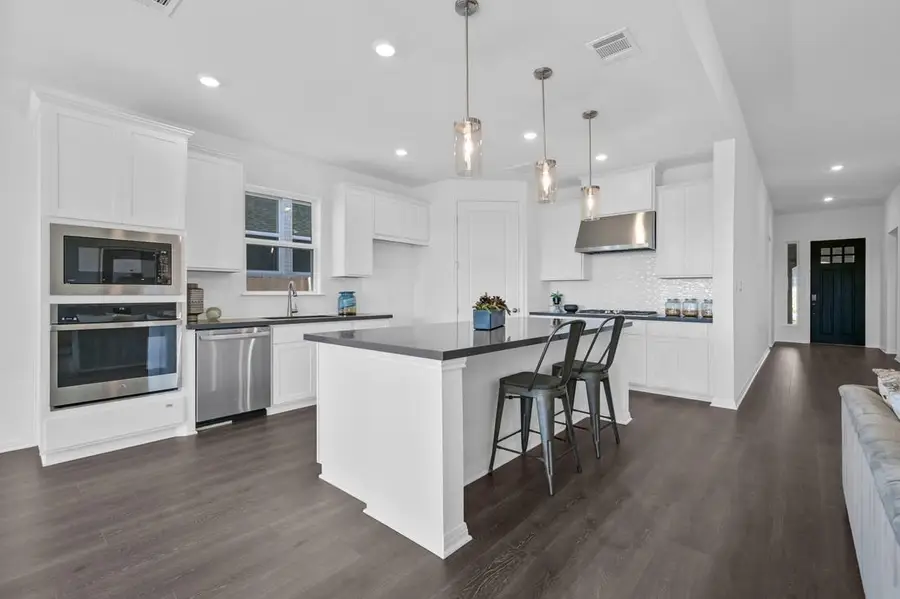 116 Basketflower Ln, Georgetown, TX 78633 - Image #3