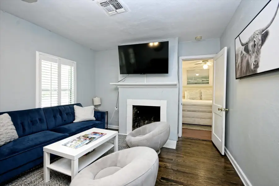 3409 Banton Rd, Austin, TX 78722 - #2
