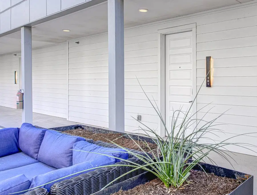 2220 Webberville Rd #201, Austin, TX 78702 - #2