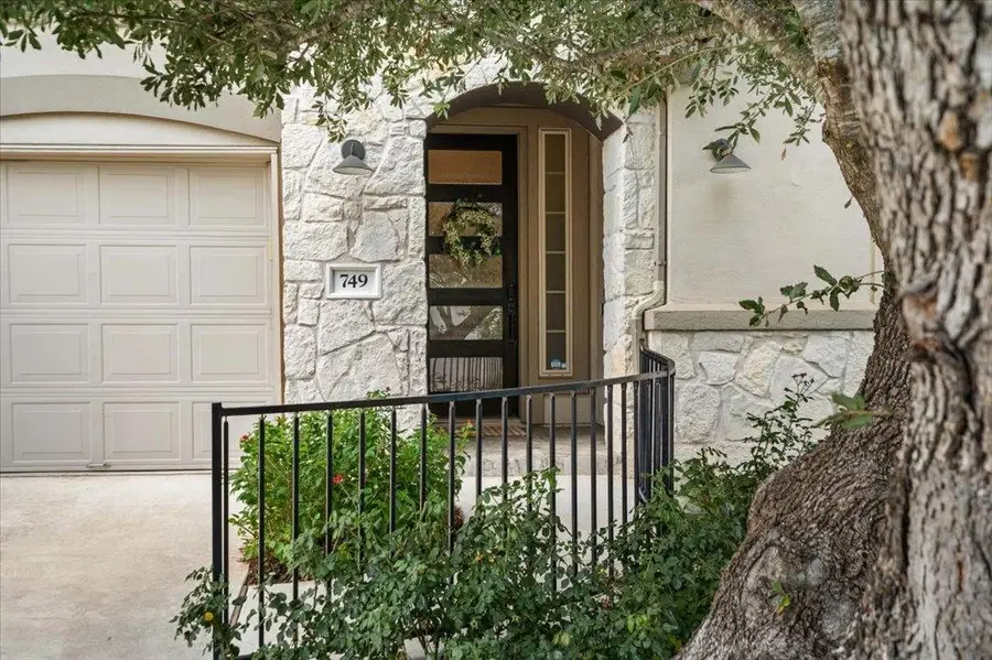 749 Jacksdaw Dr, Austin, TX 78737 - #3