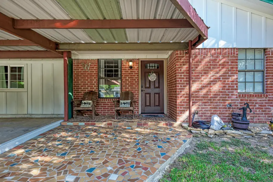 1407 W Avenue C, Lampasas, TX 76550 - #2