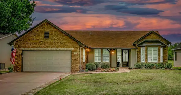 130 Crepe Myrtle Ln, Georgetown, TX 78633