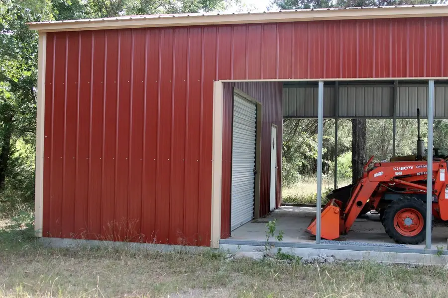 720 Green Acre Dr, Dale, TX 78616 - Image #2