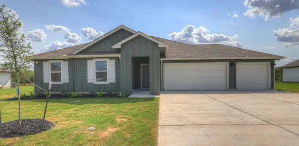 450 Kolbo Crossing Cv, Lockhart, TX 78644