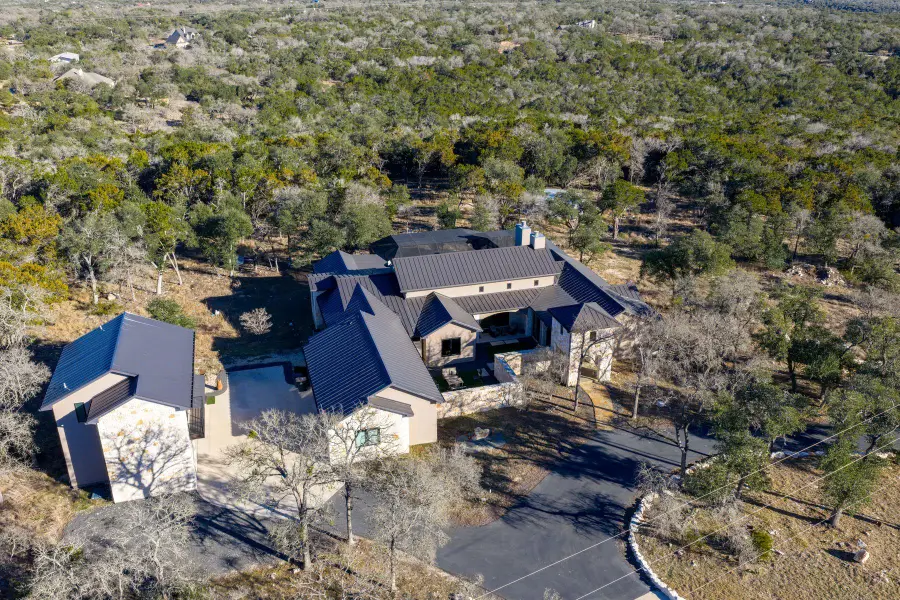 435 Gardenia Dr, Wimberley, TX 78676 - #3