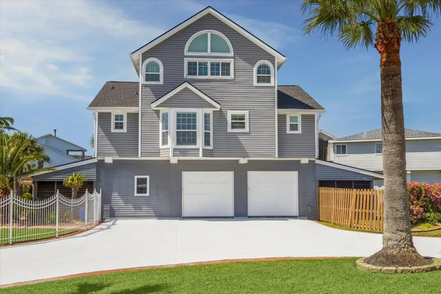 1775 Tiki Dr, Galveston, TX 77554 - Image #2