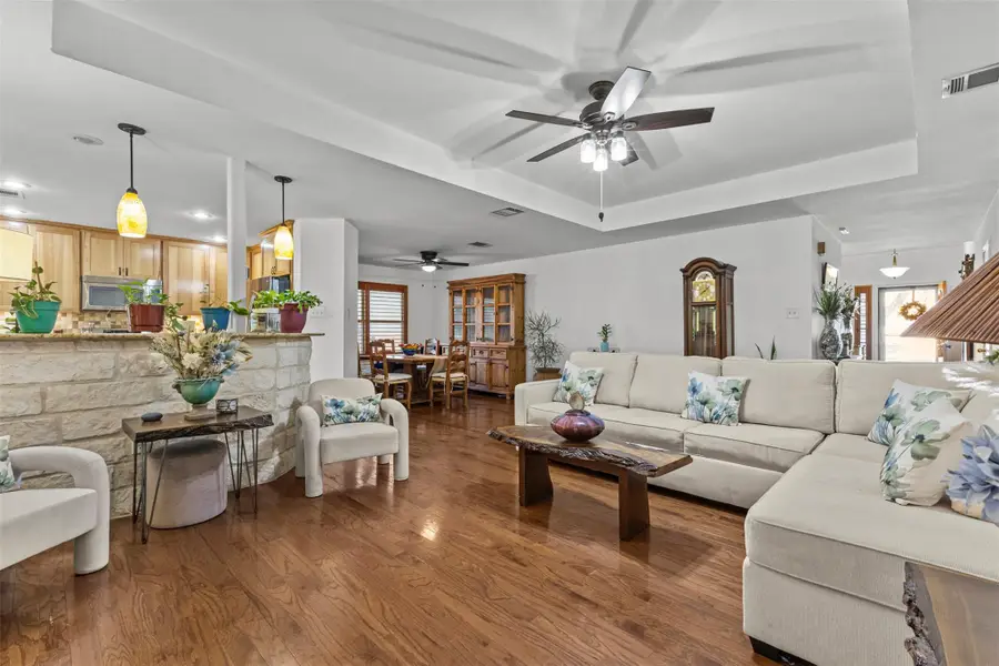 7513 Vol Walker Dr, Austin, TX 78749 - #2