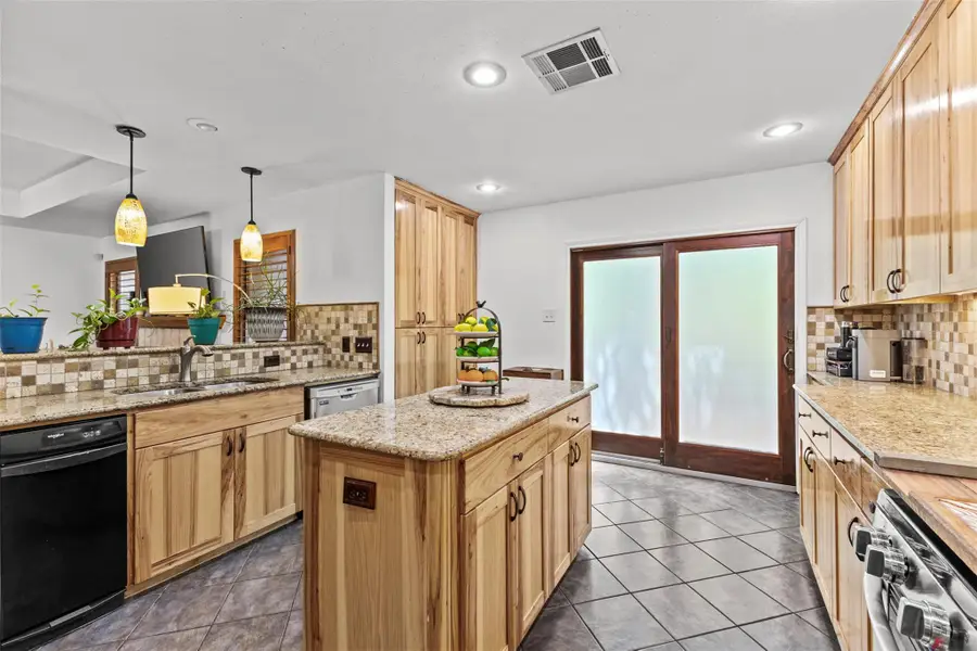 7513 Vol Walker Dr, Austin, TX 78749 - #3